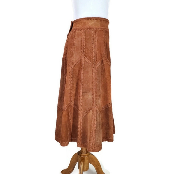 ✌️Vintage✌️1970's Leather/Suede and Crochet Vest and Skirt Set Festival Size S - Picture 8 of 17